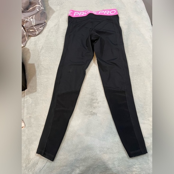 Nike Pro Black Leggings with Pink Waistband - Picture 5 of 6